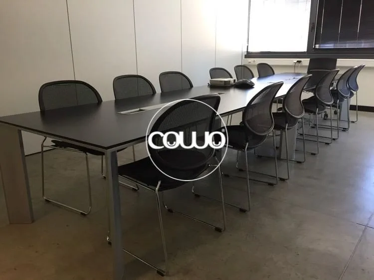 Coworking Mendrisio Stabio, Besprechungsraum für 14 Personen, Stabio