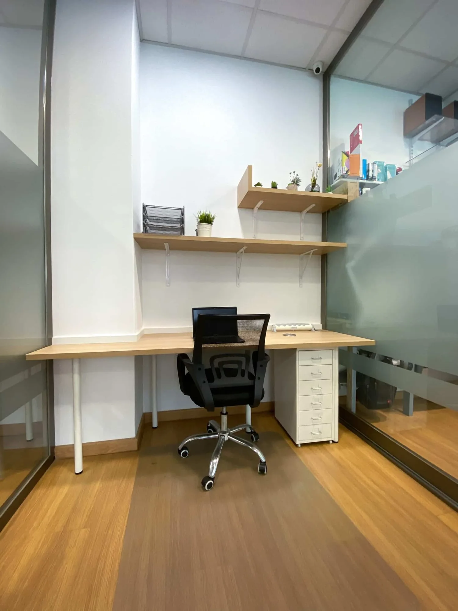 Coworking Oleiros, Private office, 1 desk, Perillo