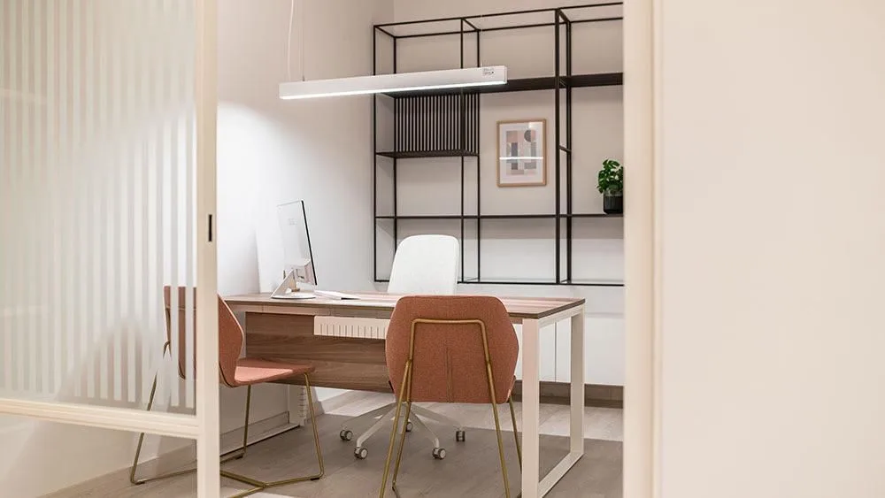 Coworking La Plaza, Escritório privativo com 1 posto, Sant Boi de Llobregat