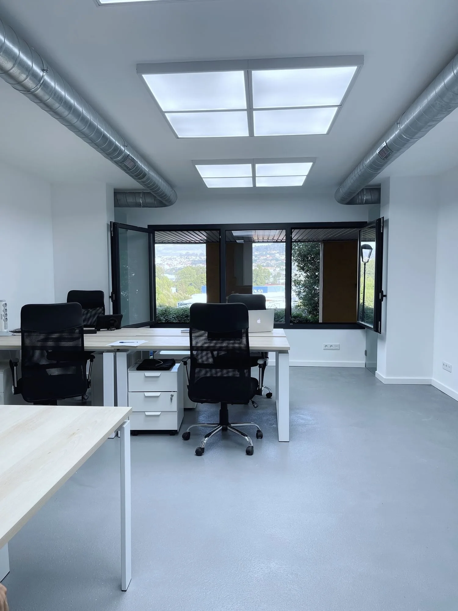 Coworking Puzzle , Despacho privado con 4 puestos, Vigo