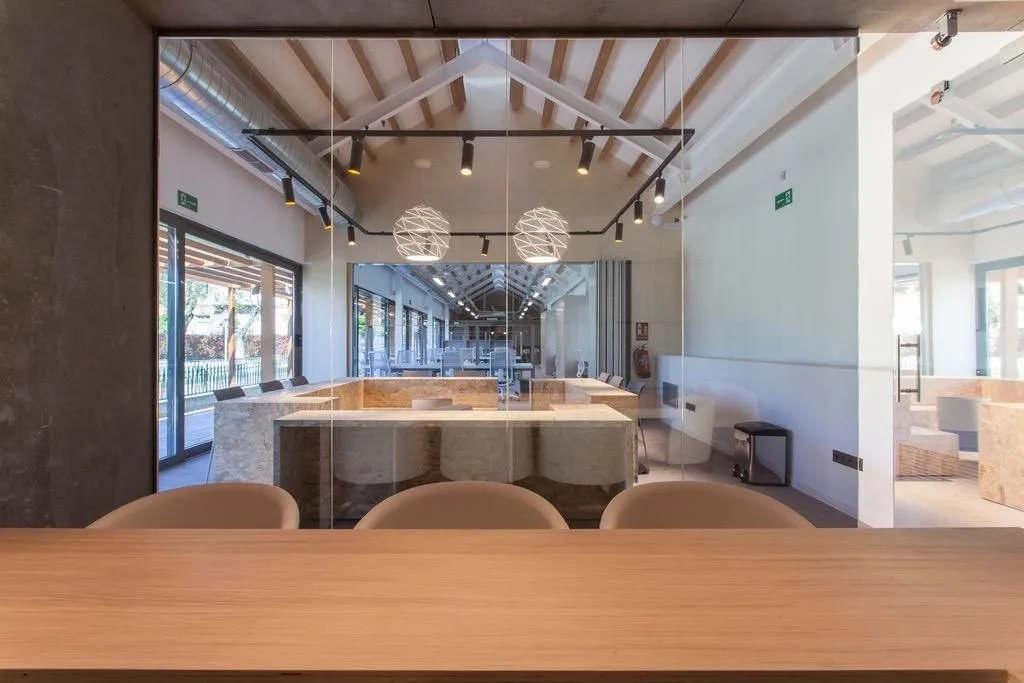 Coworking San Lorenzo, Sala de reuniones para 12 personas, San Lorenzo de El Escorial