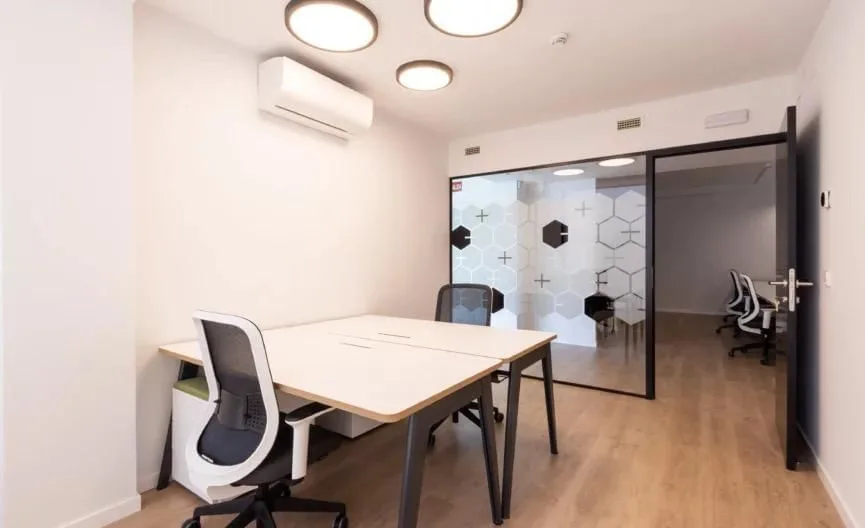 Coworking Storemore, Private office, 2 desks, Alcobendas