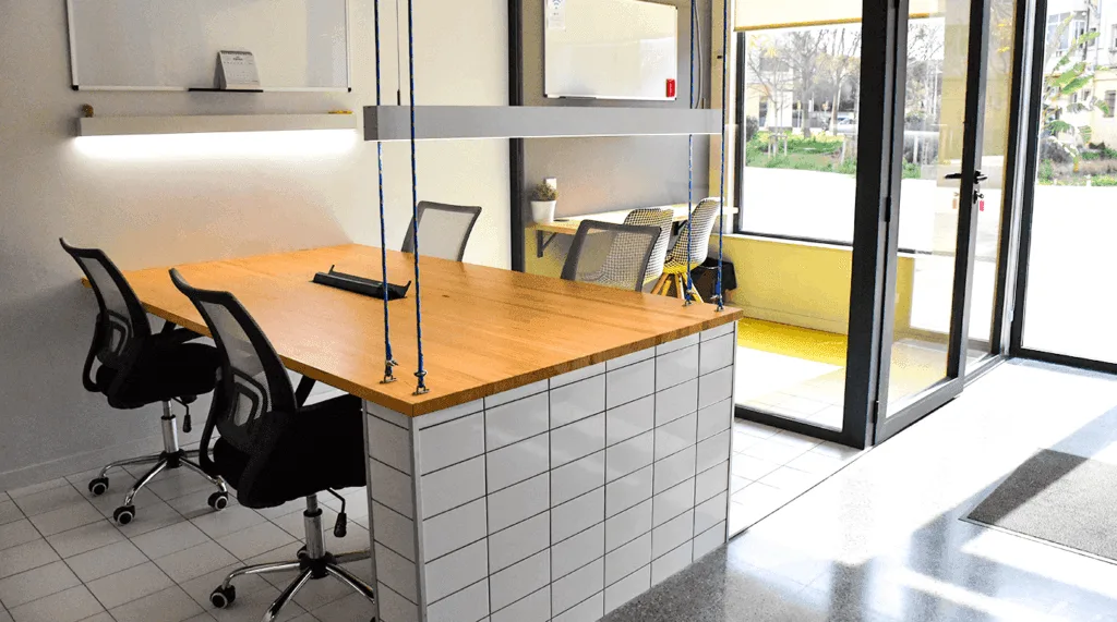 Coworking With, Sala de reuniones para 4 personas, Barcelona