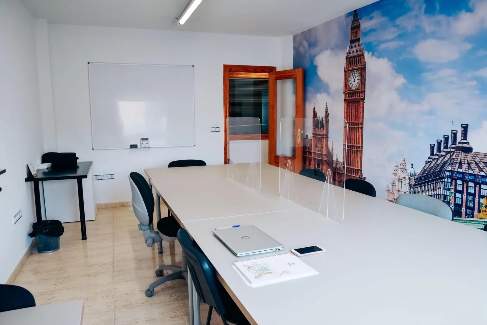 Coworkium, Sala de reuniones para 8 personas, San Javier