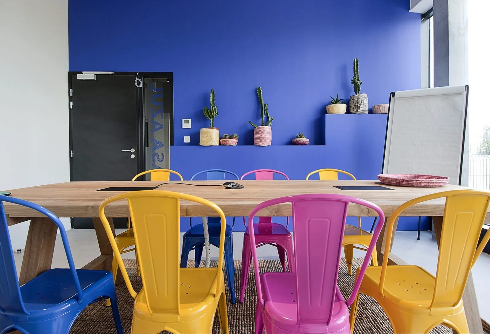 CoworkOffice Sophia-Antipolis, Meeting room for 8 people, Valbonne
