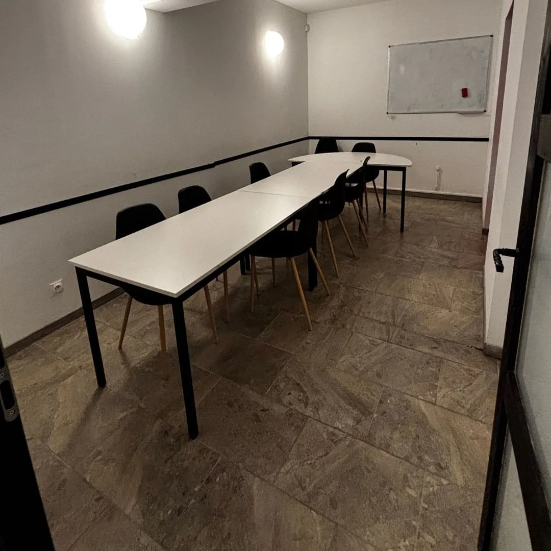 CRÉA'CUBATOR Fréjus, Meeting room for 8 people, Fréjus