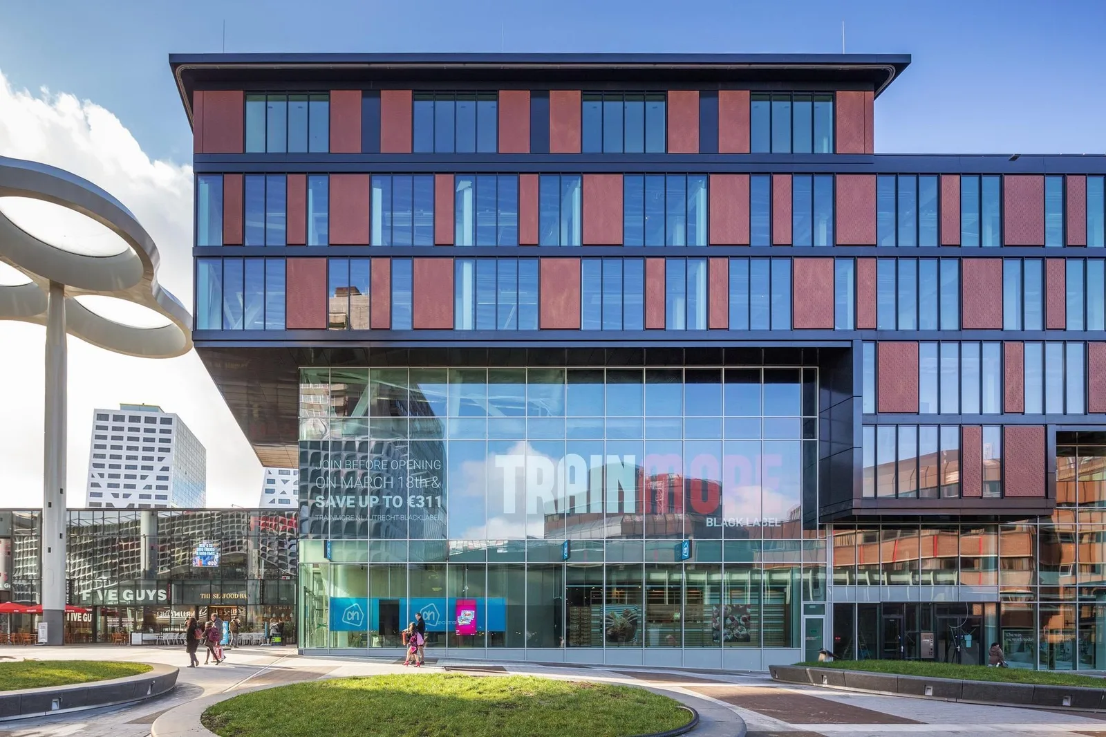 Creative Valley Utrecht CS, Gevel van het gebouw, Utrecht