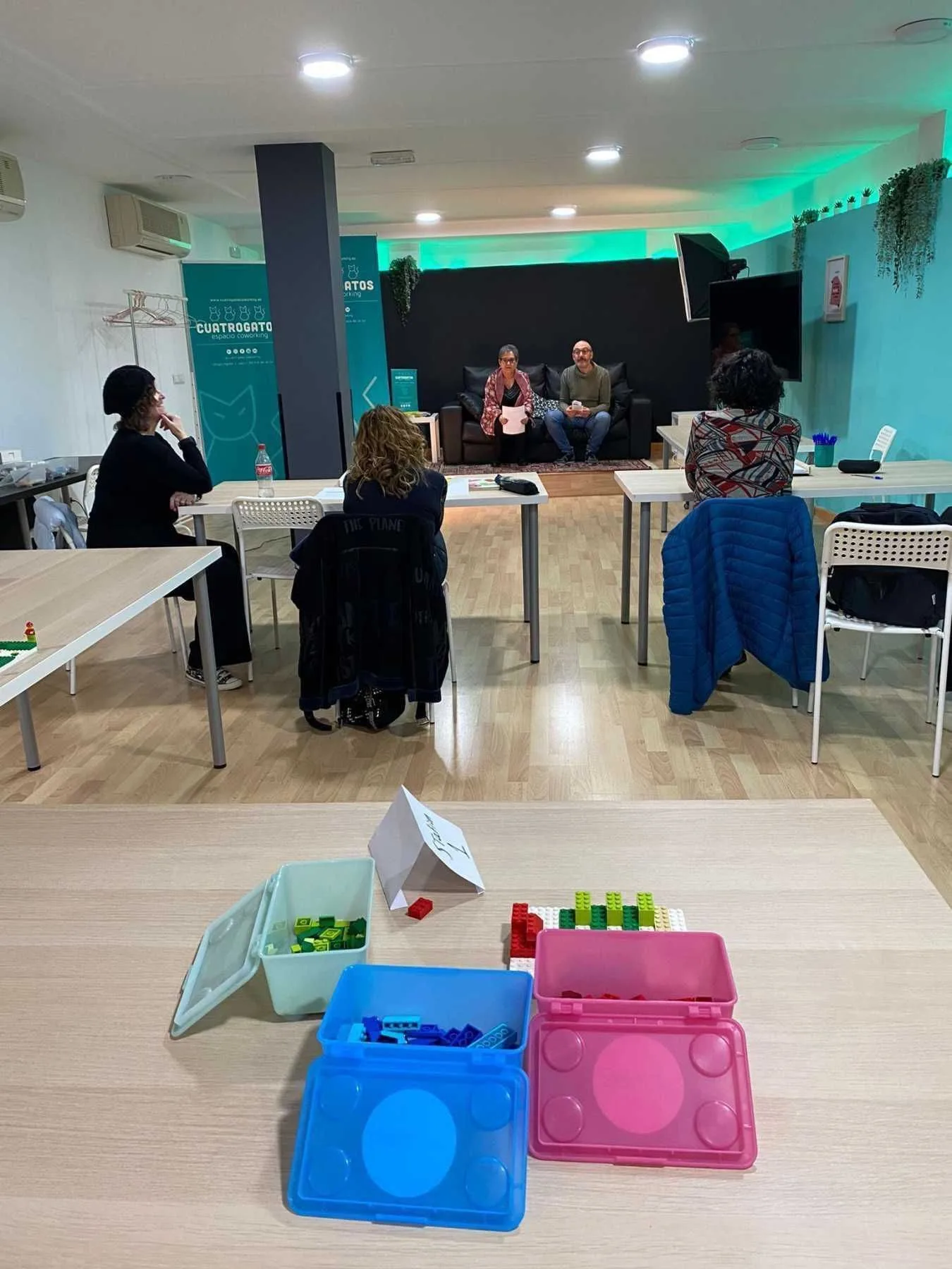 Cuatro Gatos, Sala de formación para 6 personas, Jaén