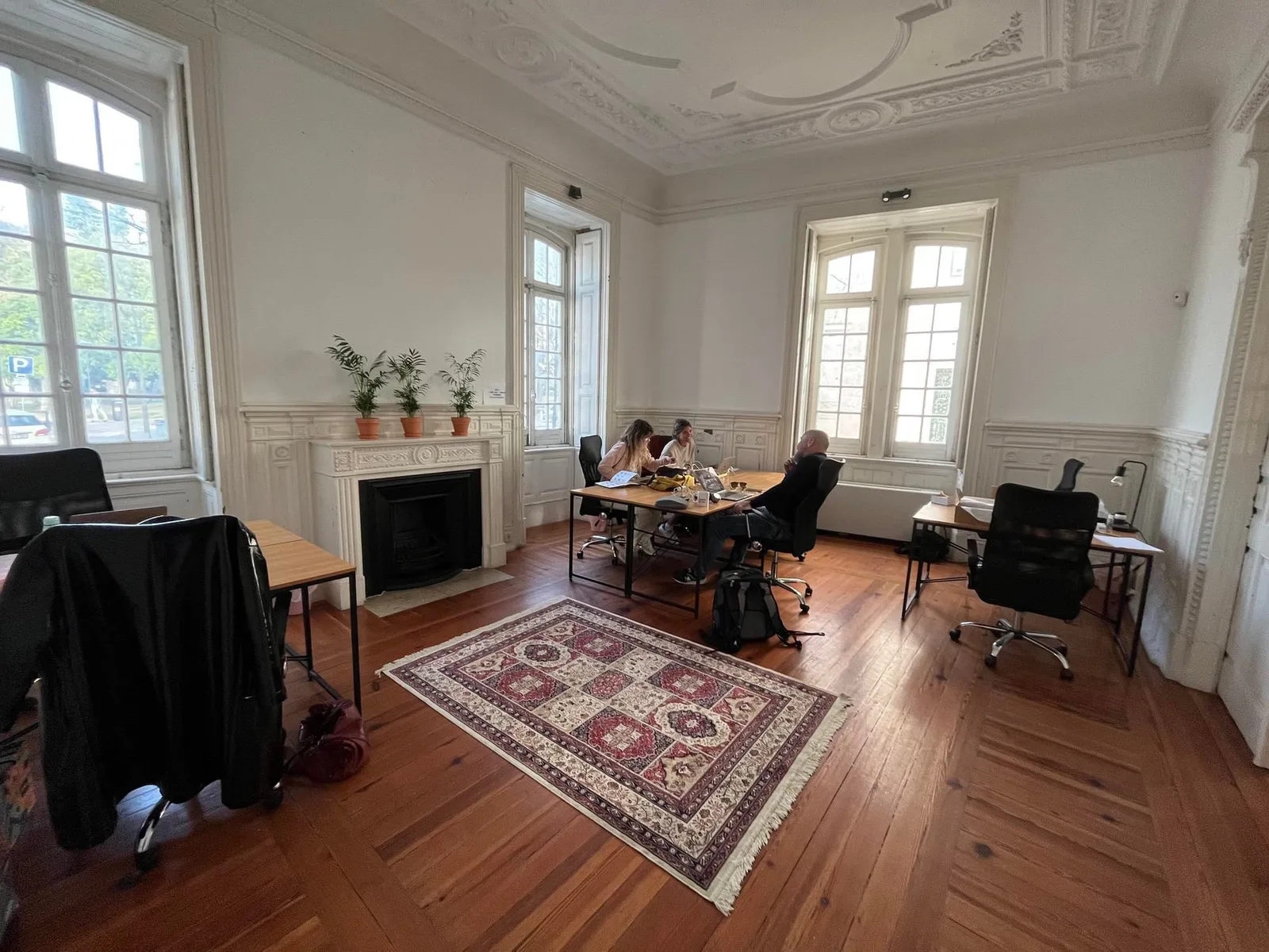 A Dama Rosa, Bureau privatif 6 postes, Lisbonne