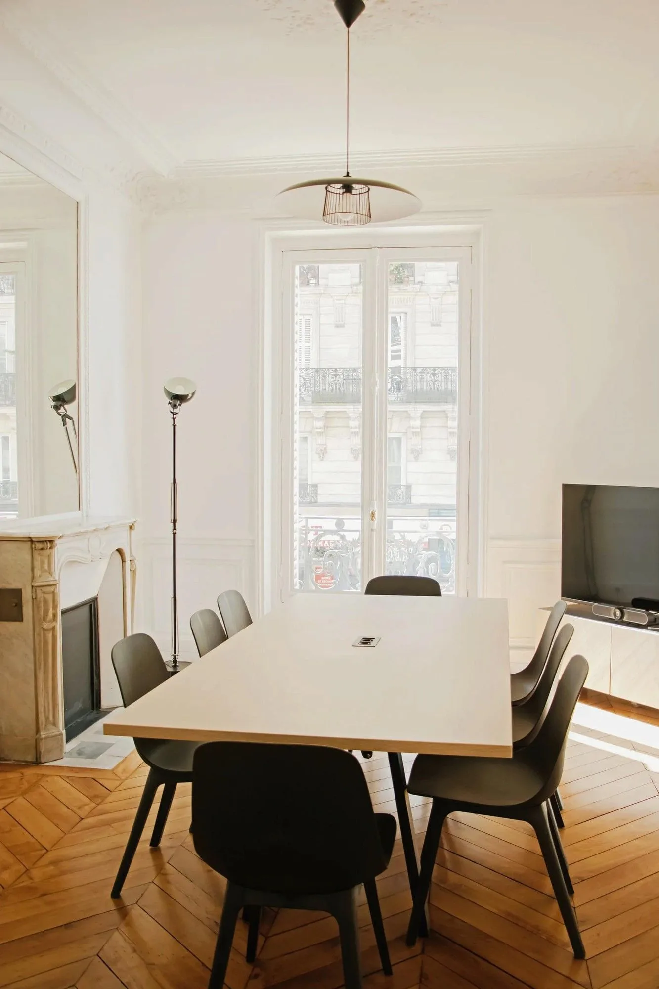 Deskapad 10 Châteaudun, Meeting room for 8 people, Paris 9e