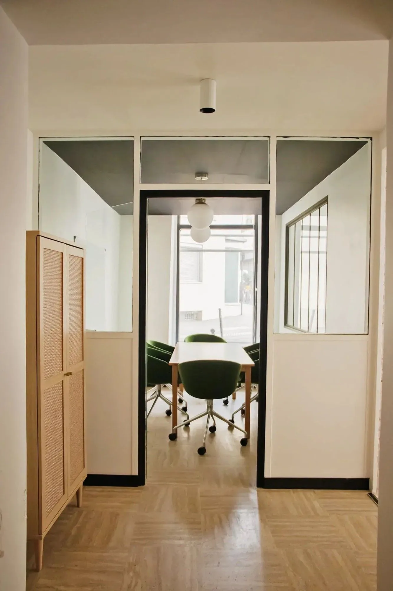 Deskapad 14 Thorel, Salle de réunion 5 personnes, Paris 2e