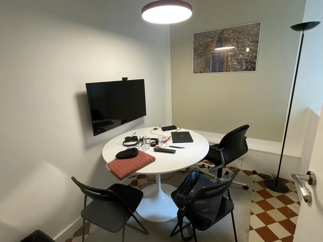 Deskapad 6 Georges Lesage, Meeting room for 3 people, Paris 12e