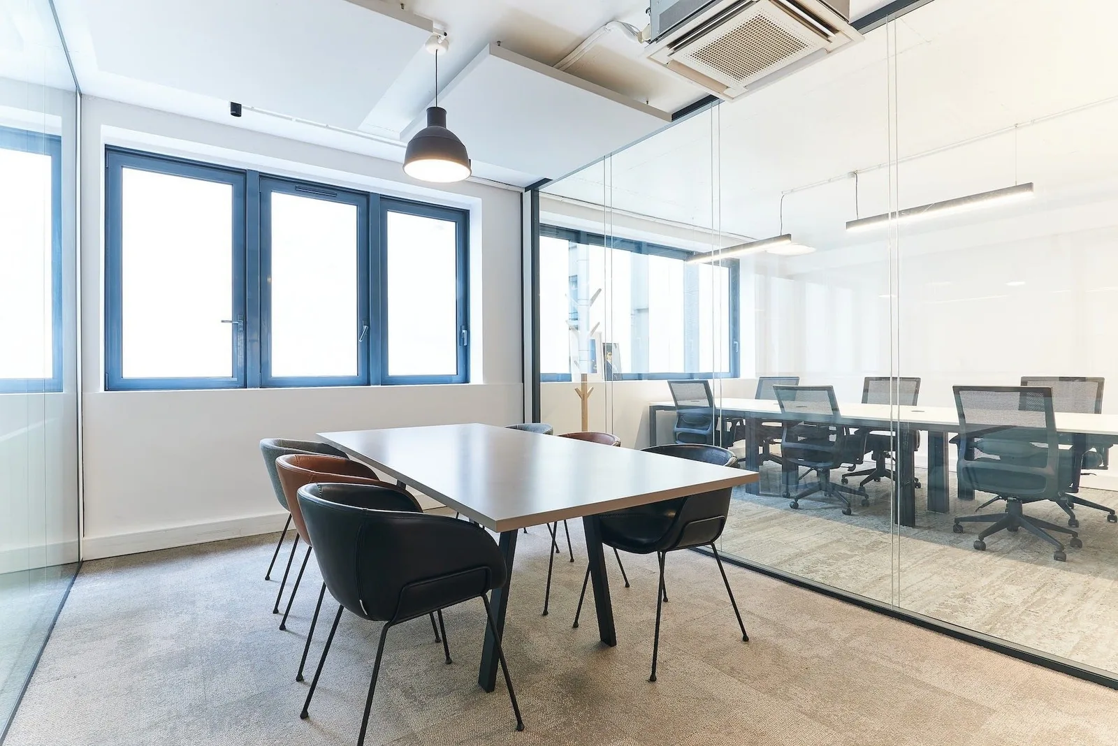 Deskeo Hauteville, Salle de réunion 6 personnes, Paris 10e