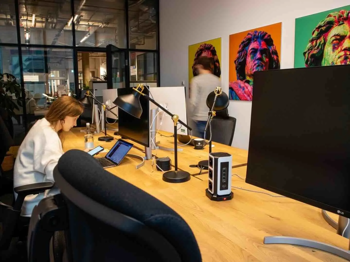Digital Hub Hauptbahnhof, Großraumbüro, Bonn