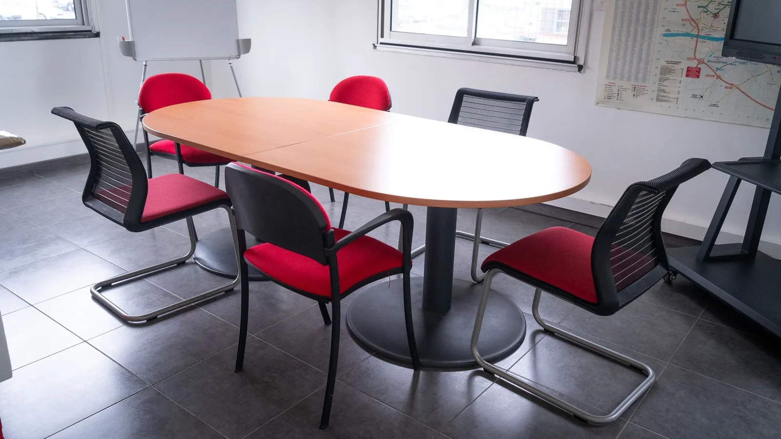 Dispoburo Saint Herblain, Salle de réunion 6 personnes, Saint-Herblain