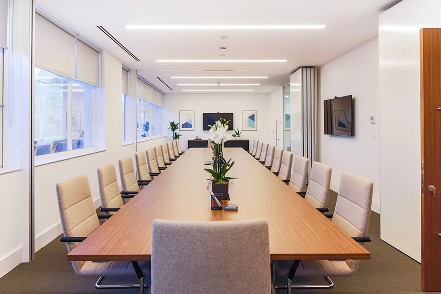 Dixcart Business Centre, Salle de réunion 22 personnes, Addlestone
