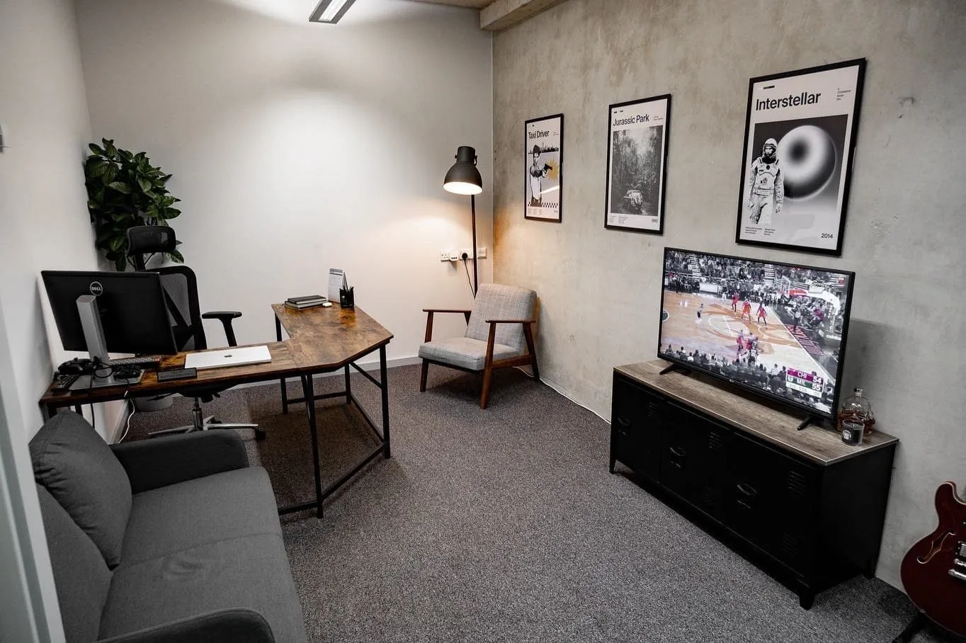DMC 01, Private office, 1 desk, Barnsley