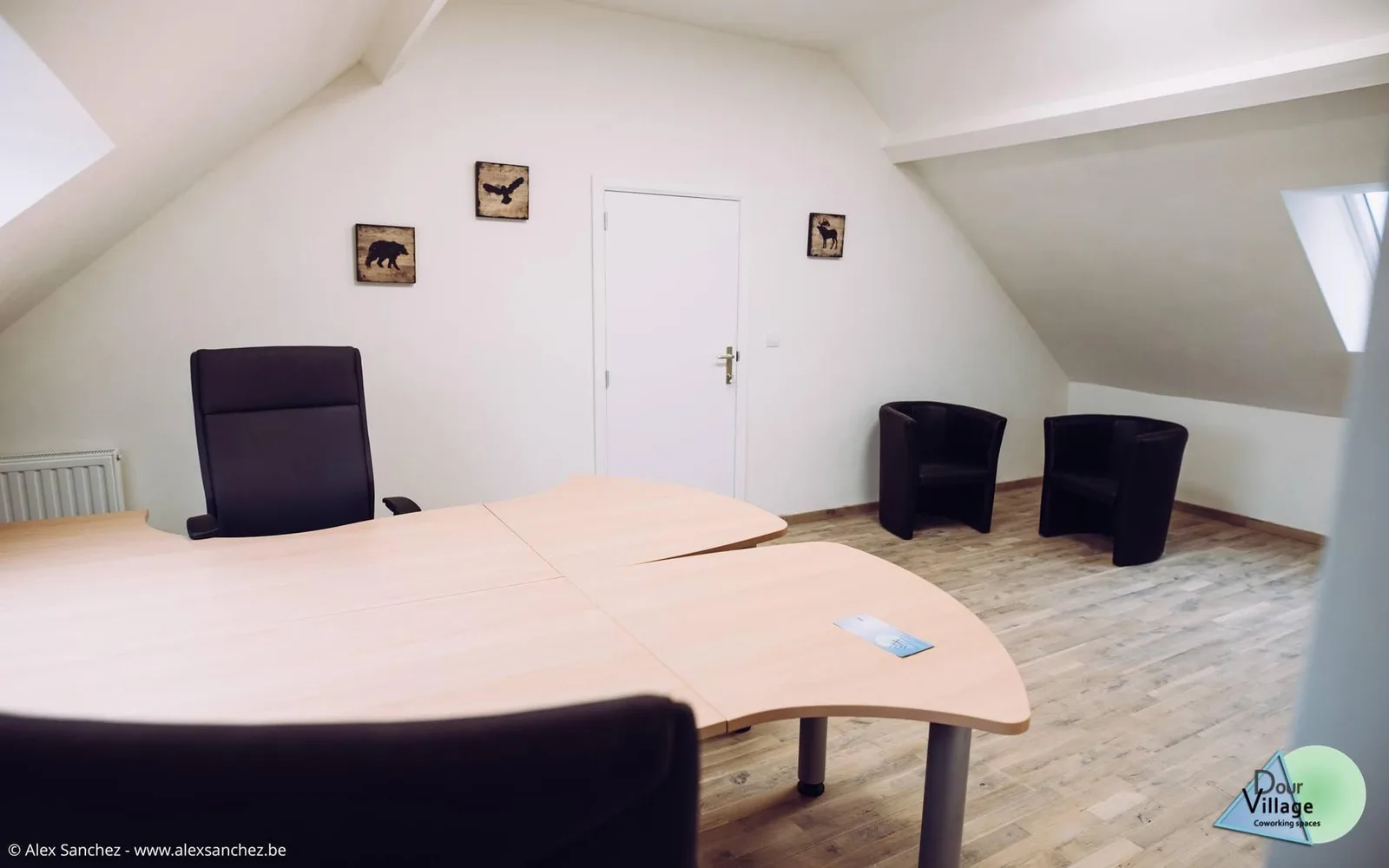 Dour Coworking Village, Bureau privatif 1 poste, Dour