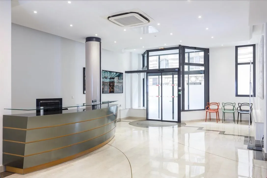 Dupleix Office Desaix, Empfang, Paris 15e