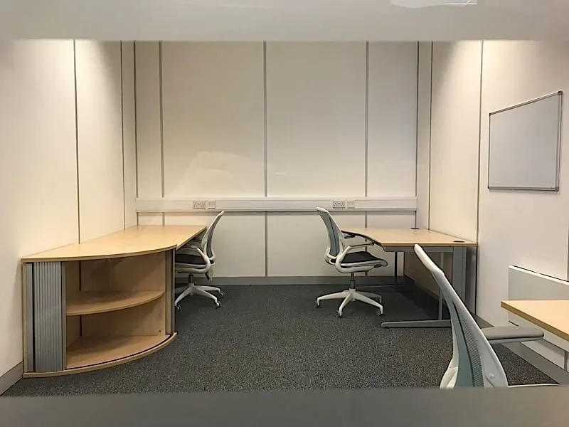 E3 - Earl Business Centre, Bureau privatif 3 postes, Oldham