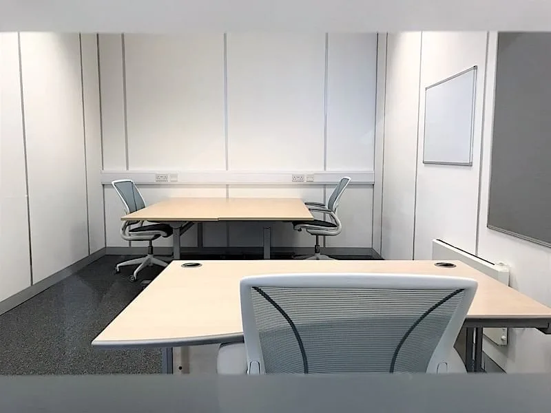 E3 - Earl Business Centre, Bureau privatif 3 postes, Oldham