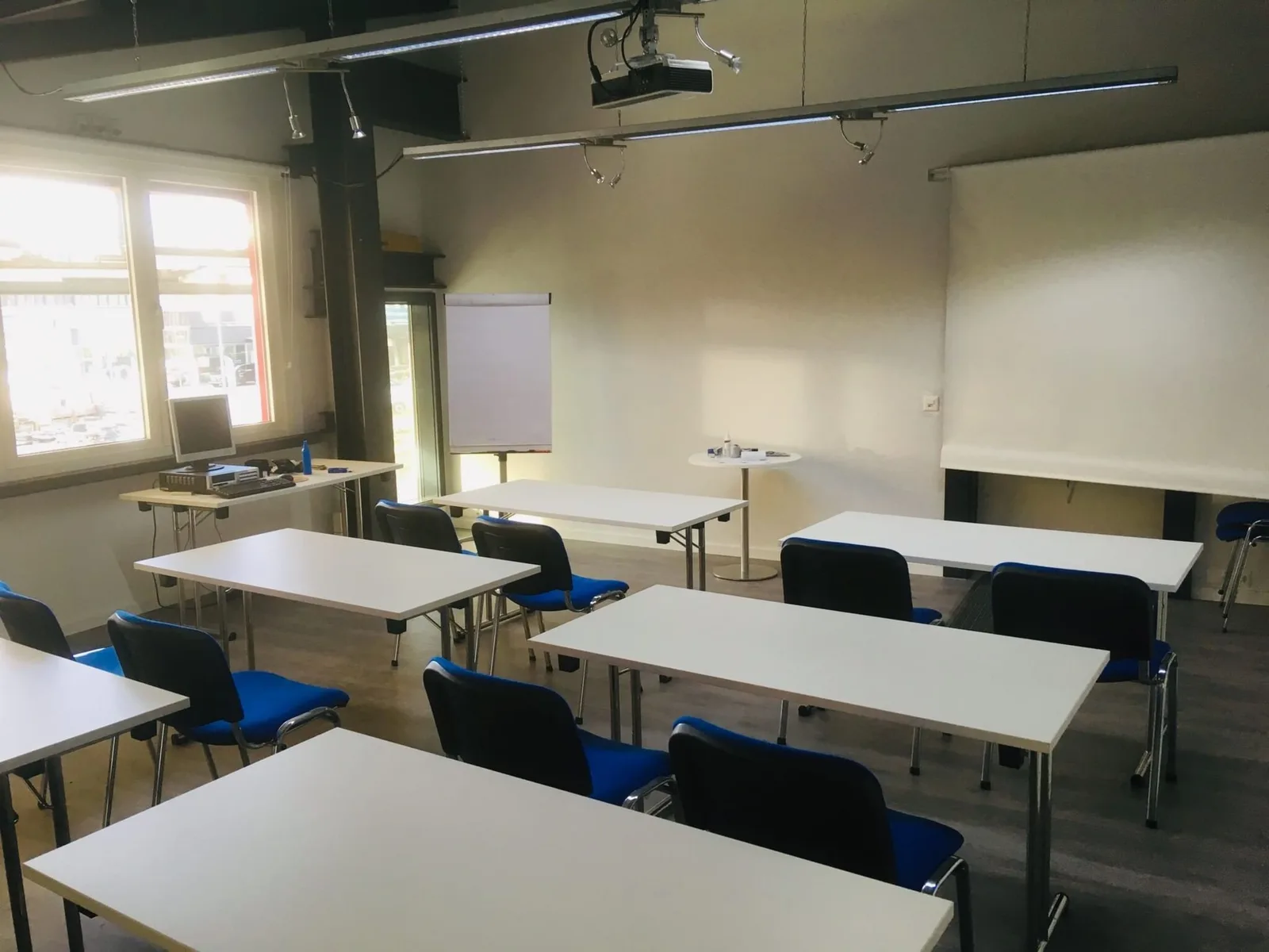 Eggenberg Vermietungen Büroräume Thun, Salle de formation 12 personnes, Thun