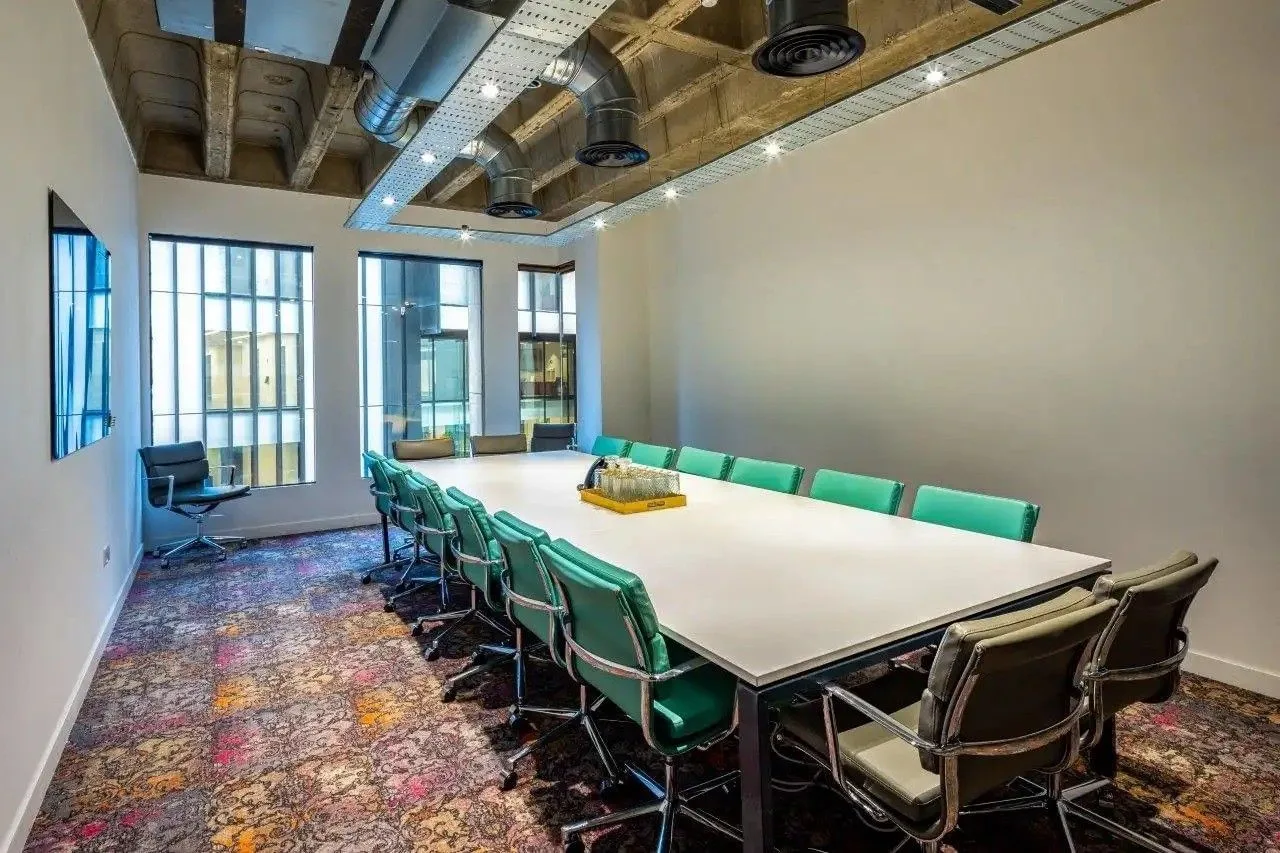 Elementa Workspace - 30 Dukes Place, Salle de réunion 14 personnes, Londres