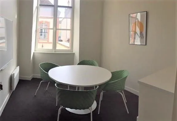 Eloburo, Besprechungsraum für 4 Personen, Chartres