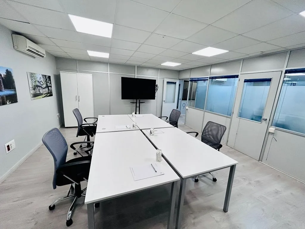 Enclave Madrid, Meeting room for 4 people, Coslada
