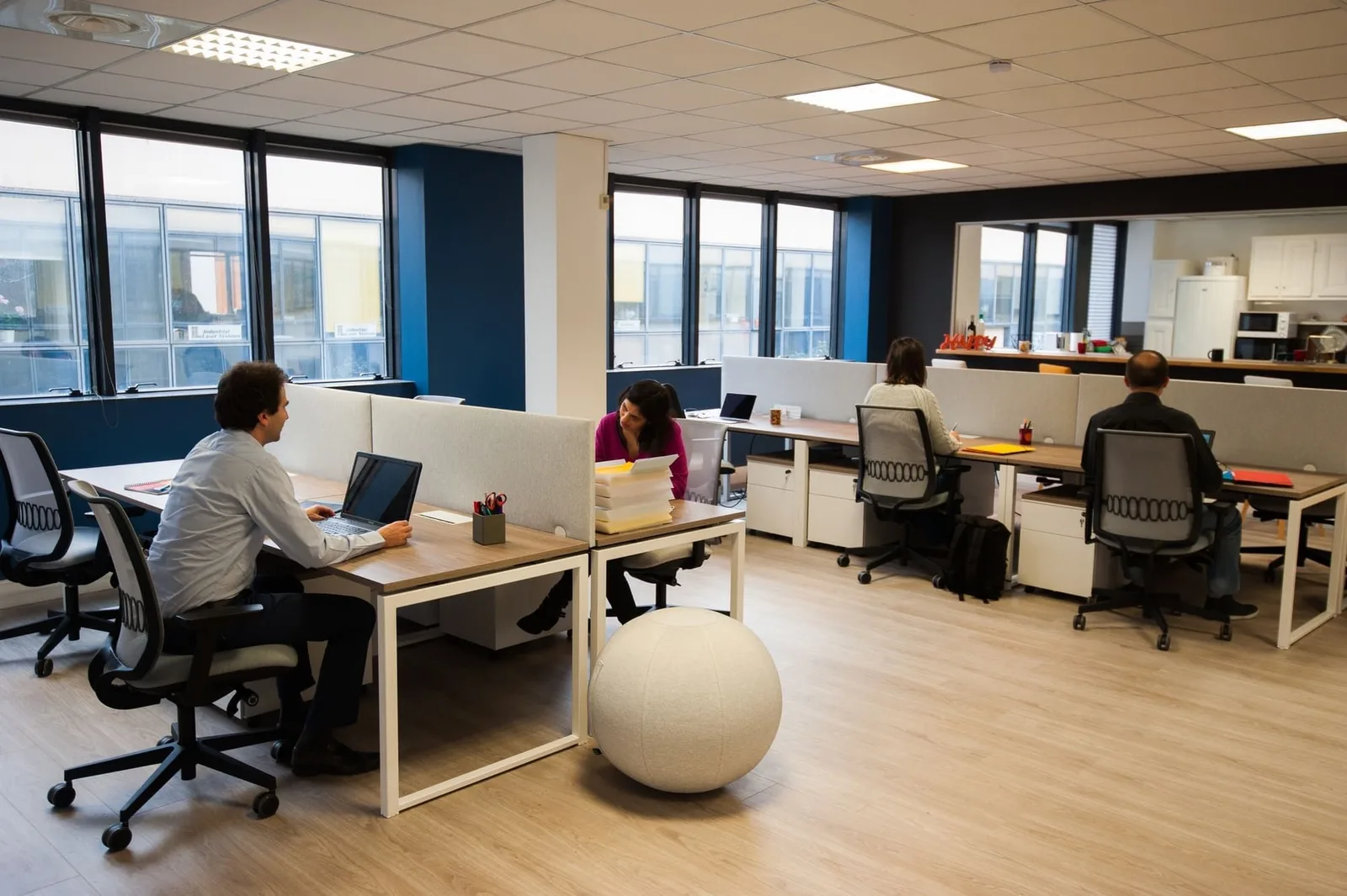 Espace Aristide, Open-plan office, Vanves