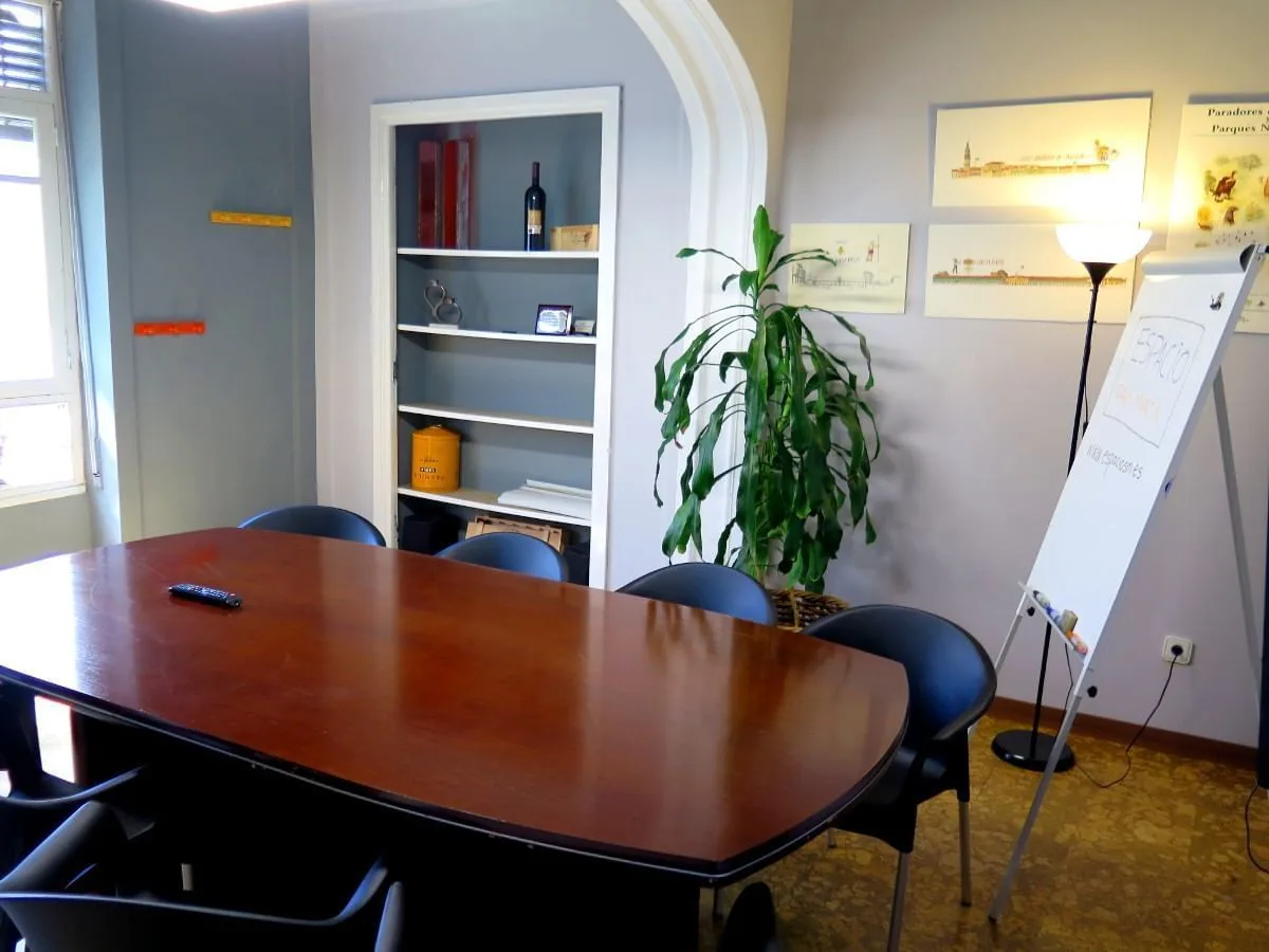 Espacio Sm, Sala de reuniões para 6 pessoas, León