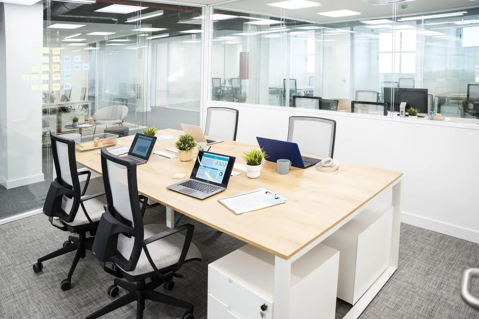 La Fábrica Madrid Norte, Bureau privatif 4 postes, Madrid