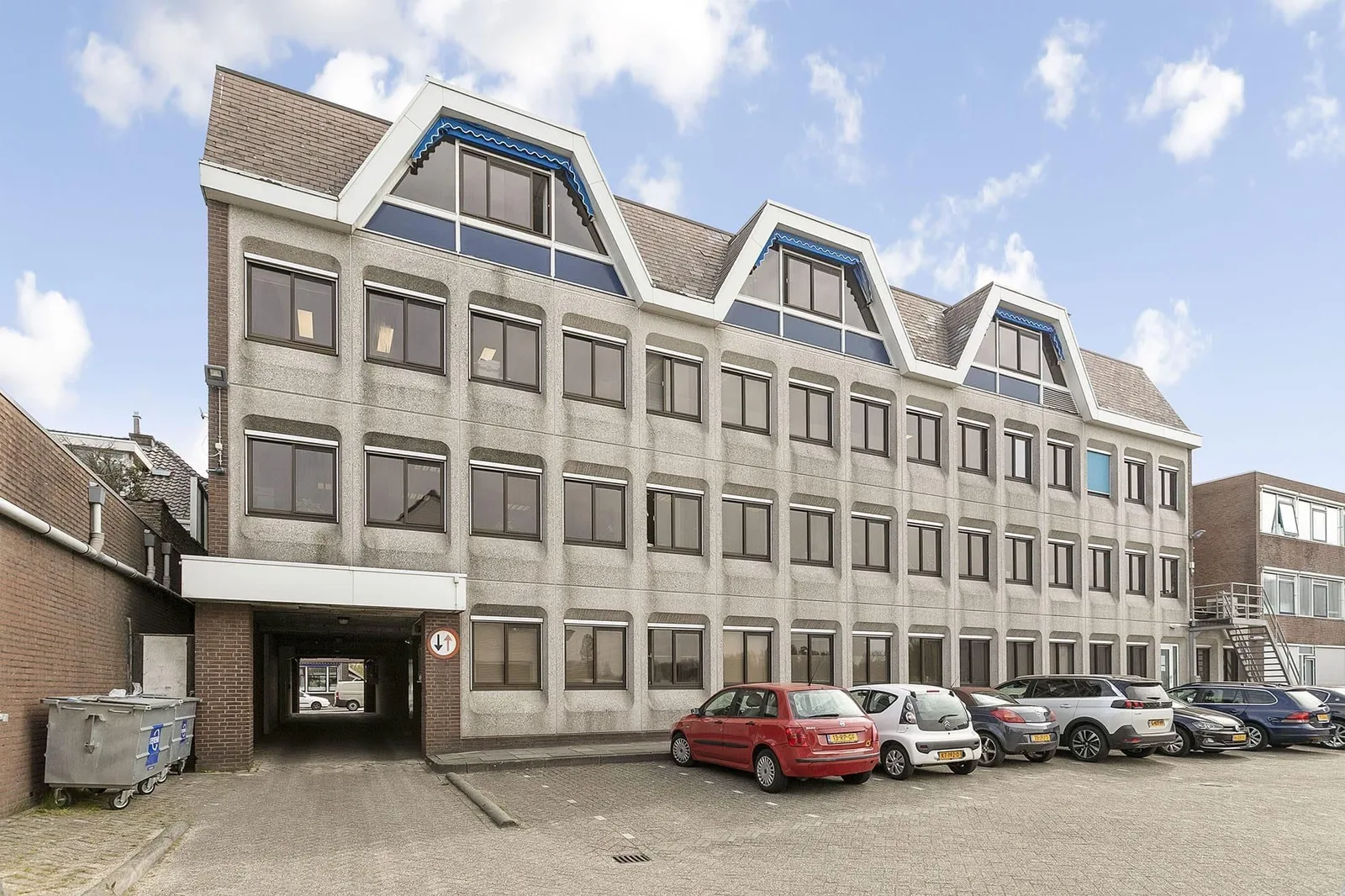 Facility Point Capelle a/d IJssel, Gevel van het gebouw, Capelle-sur-l'Yssel