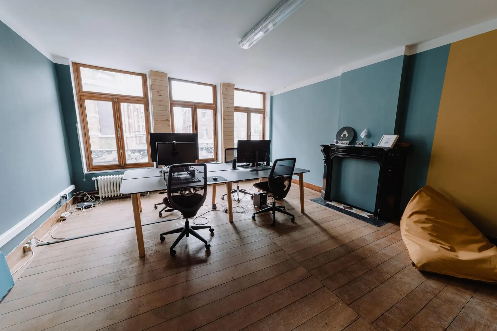 La Ferme Coworking, Private office, 4 desks, Chimay