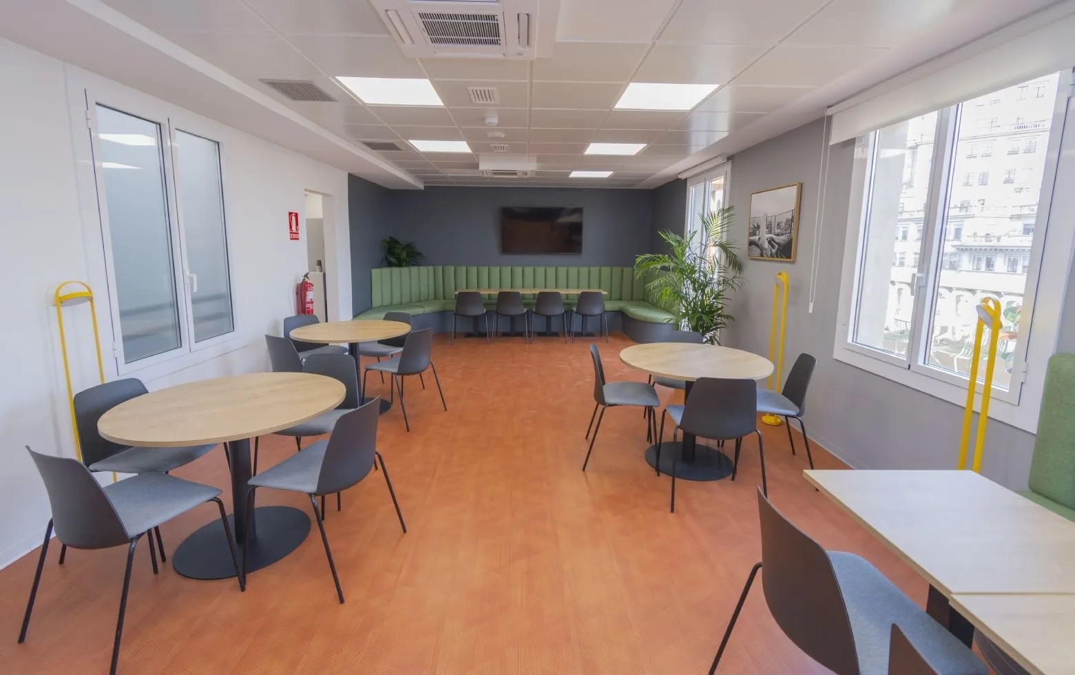 First Workplaces Rambla Catalunya, Cafetaria, Barcelona