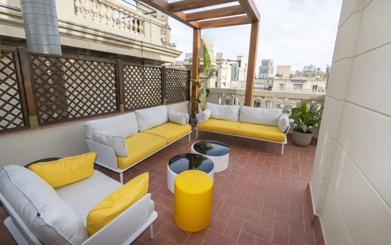First Workplaces Rambla Catalunya, Terraço e espaço exterior, Barcelona