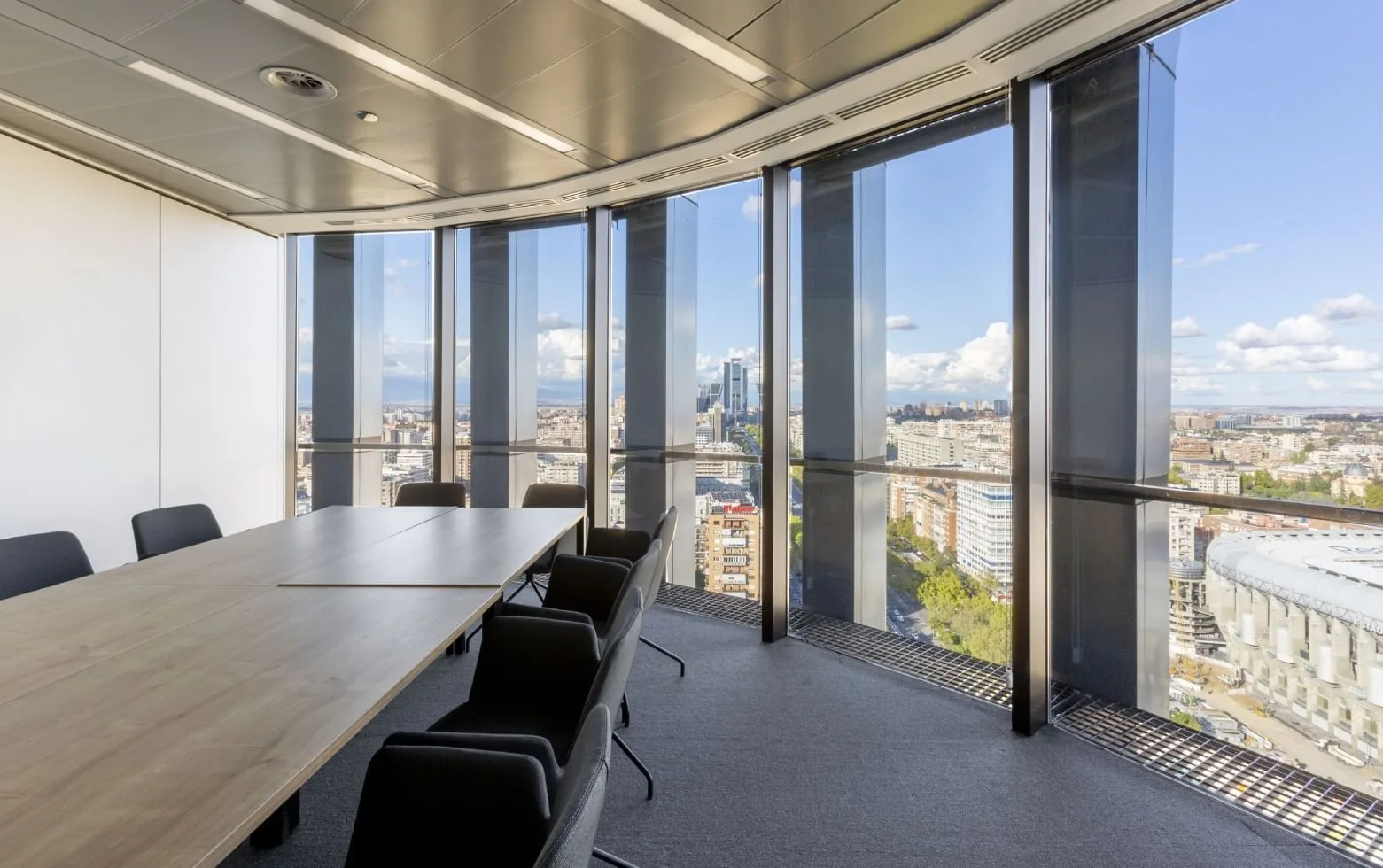 First Workplaces Torre Europa, Salle de réunion 8 personnes, Madrid