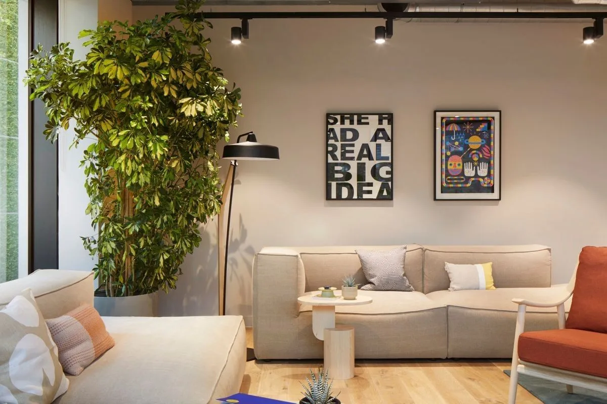 Fora - 251 Southwark Bridge Road, Lounge, London