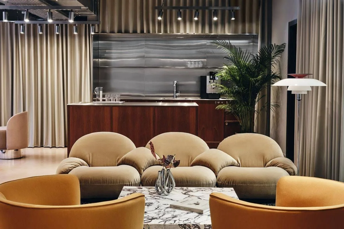 Fora - Brock House, Lounge, London