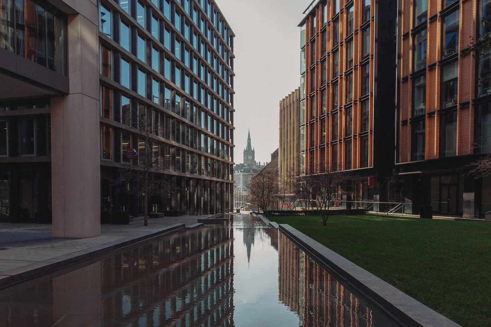 Fora - Gridiron Building, Façade, Londres