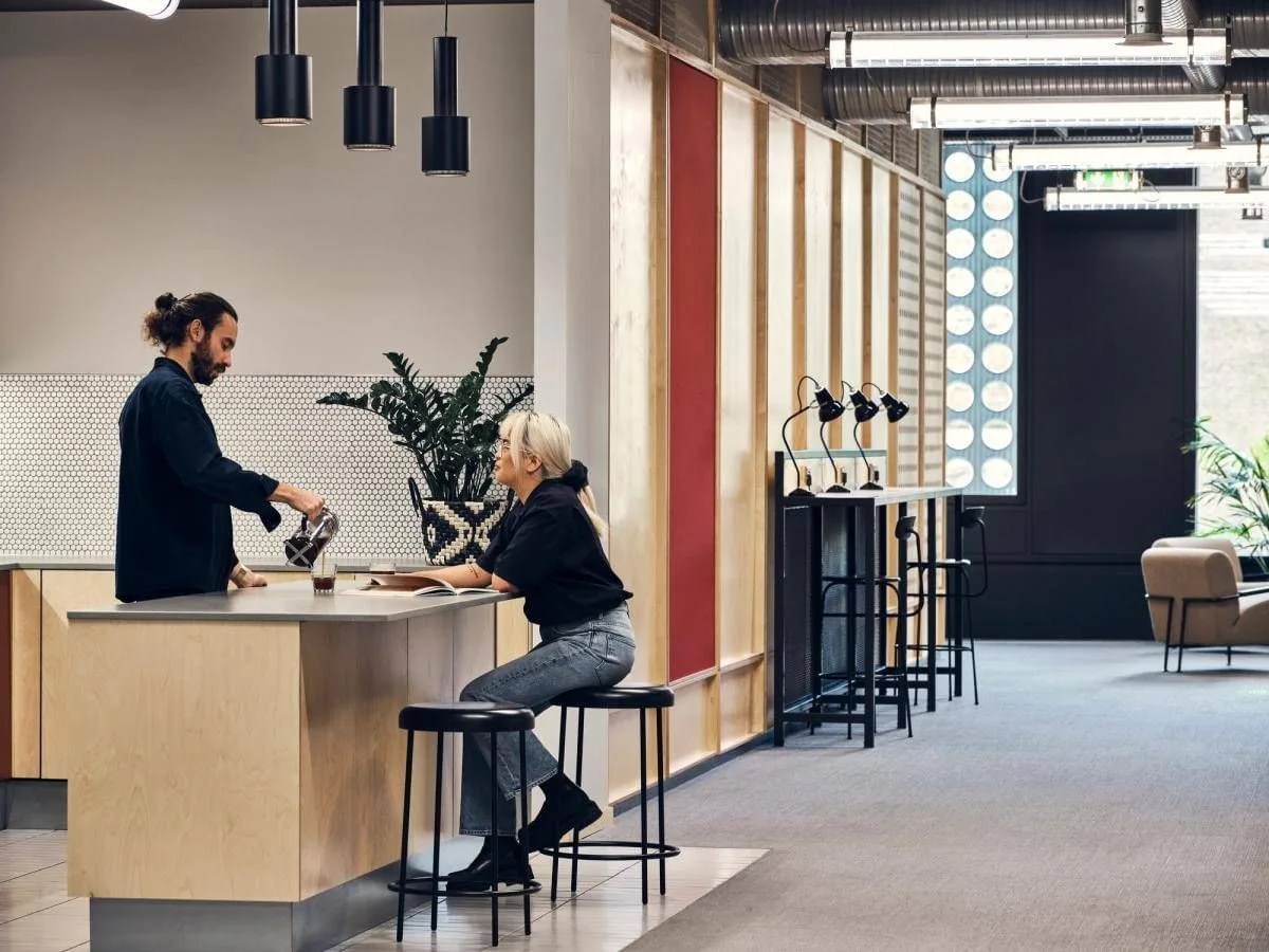 Fora - White Collar Factory, Cuisine, Londres