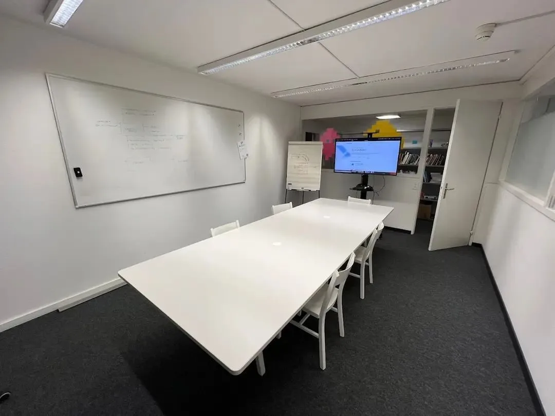 Forwardspace Coworking Luzern, Meeting room for 6 people, Lucerne