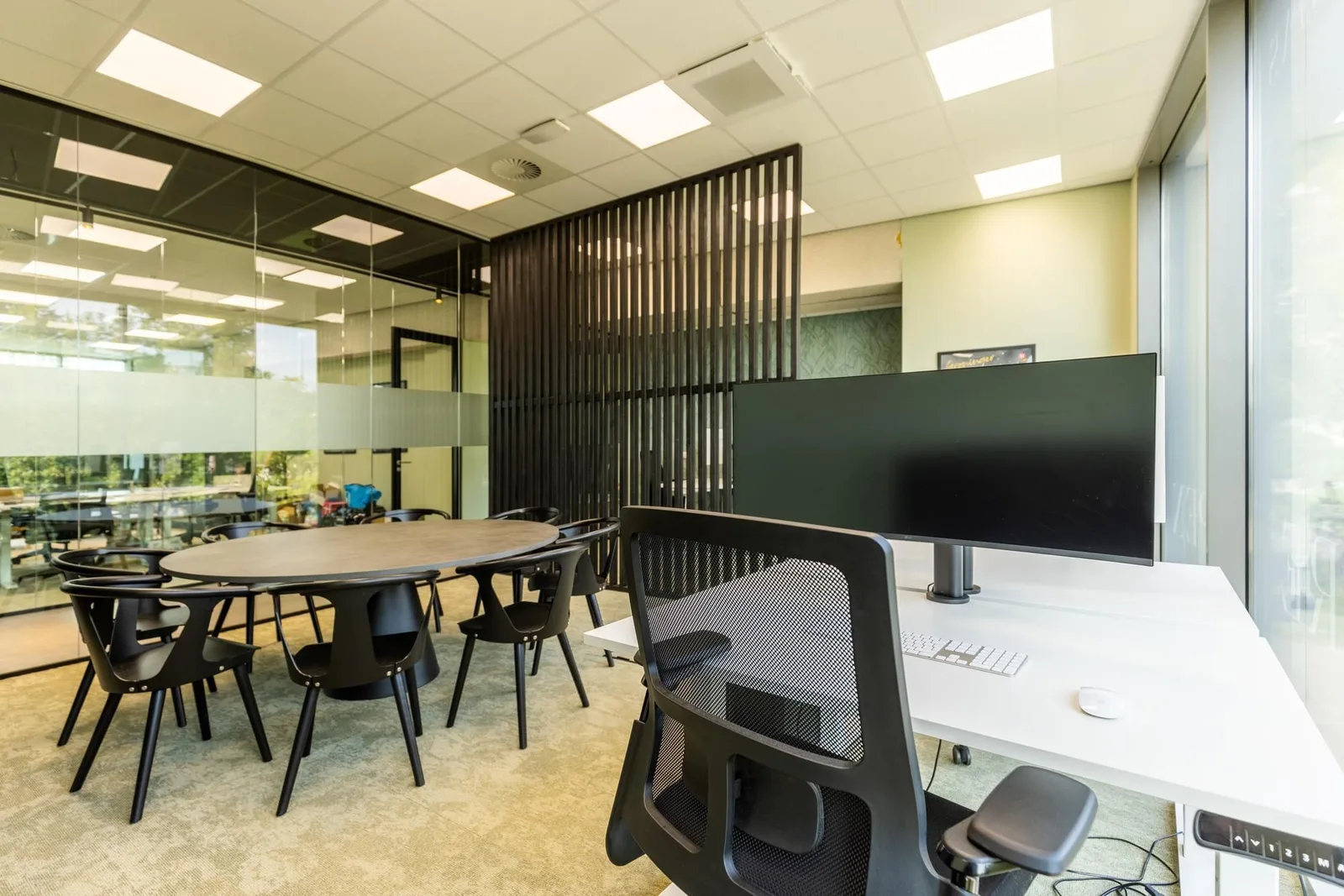 Frame Offices Leeuwarden, Salle de réunion 6 personnes, Leeuwarden