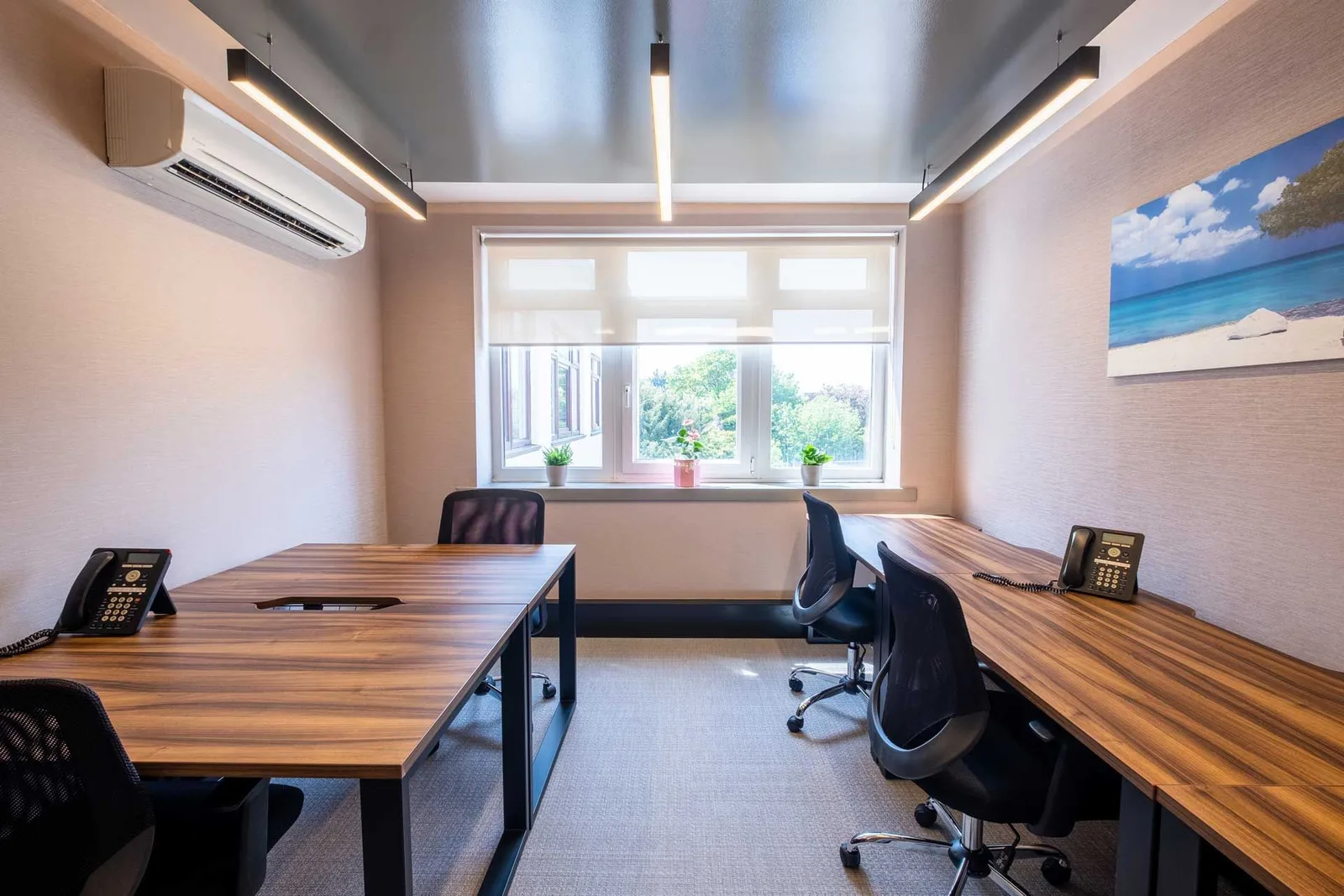 FrameWork Serviced Offices, Private office, 4 desks, London