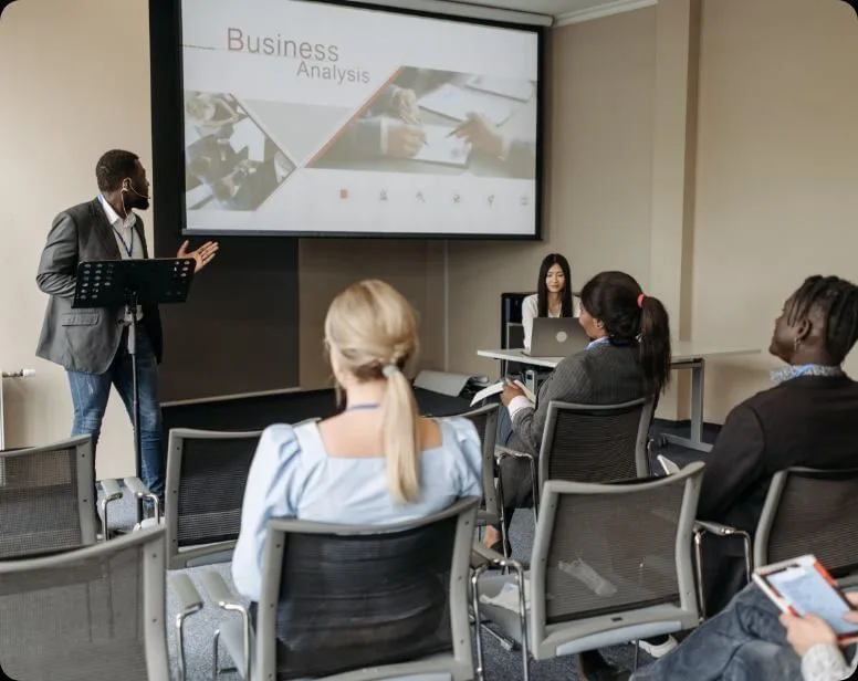 Fustibus Coworking, Sala de formación para 7 personas, Vigo