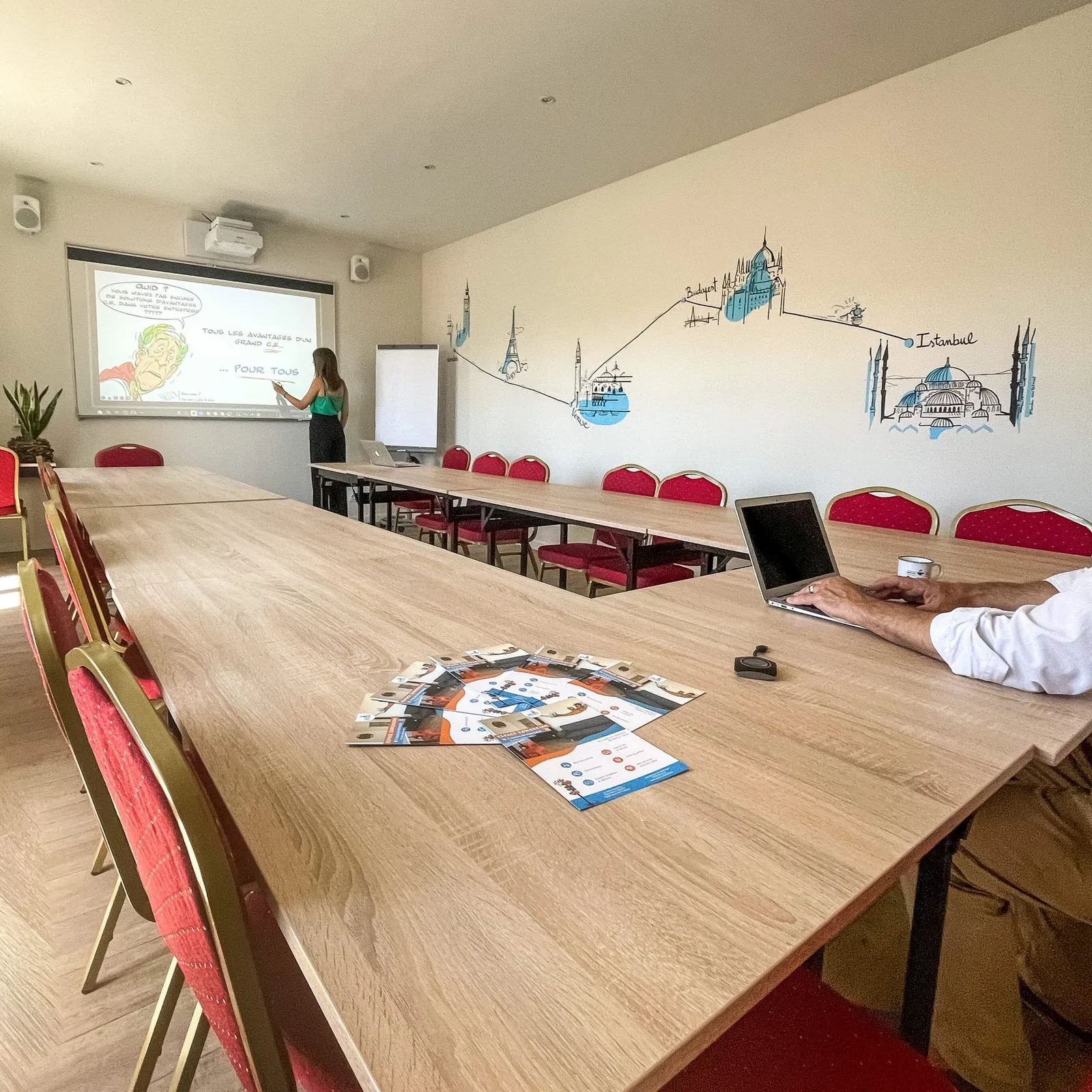 La Gare Coworking Salon, Training room for 16 people, Salon-de-Provence