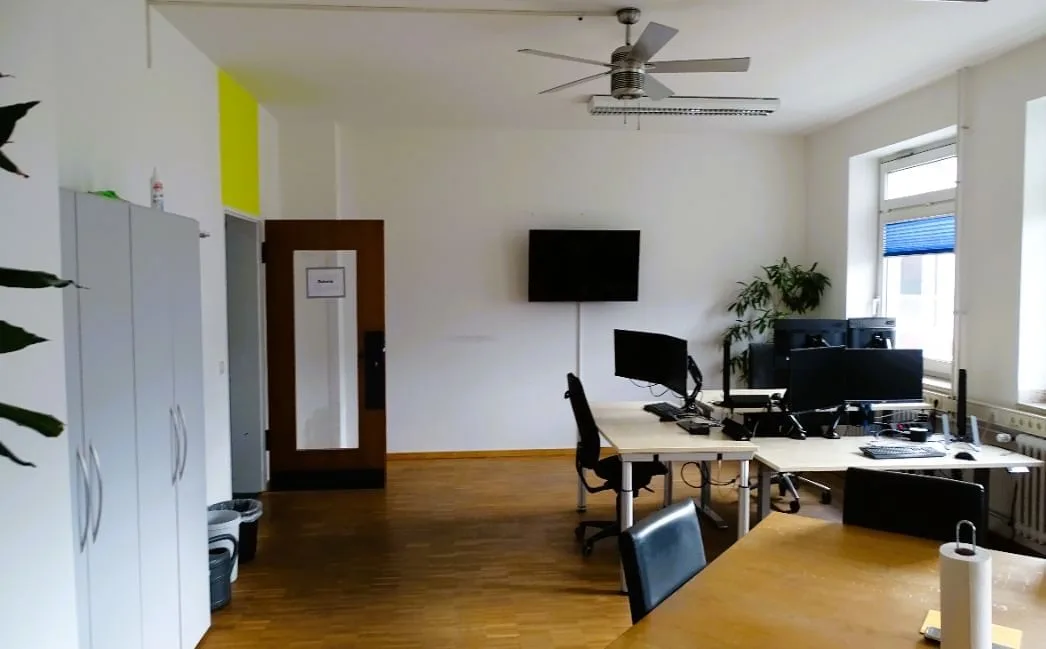 Geenius Haus, Private office, 3 desks, Kassel