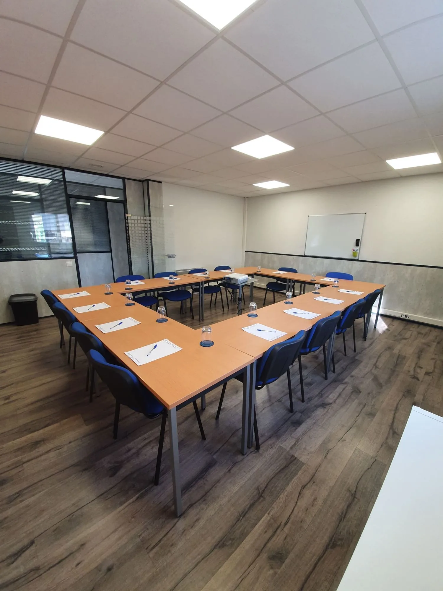 Gessica Center, Meeting room for 16 people, Longvic