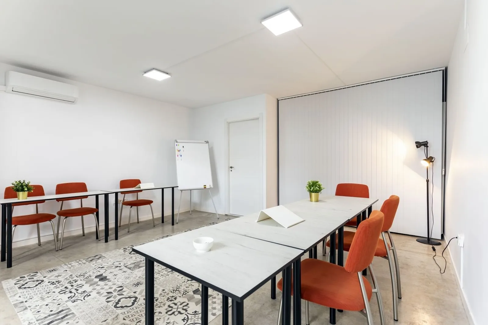 Goleta 21, Sala de formación para 8 personas, Málaga