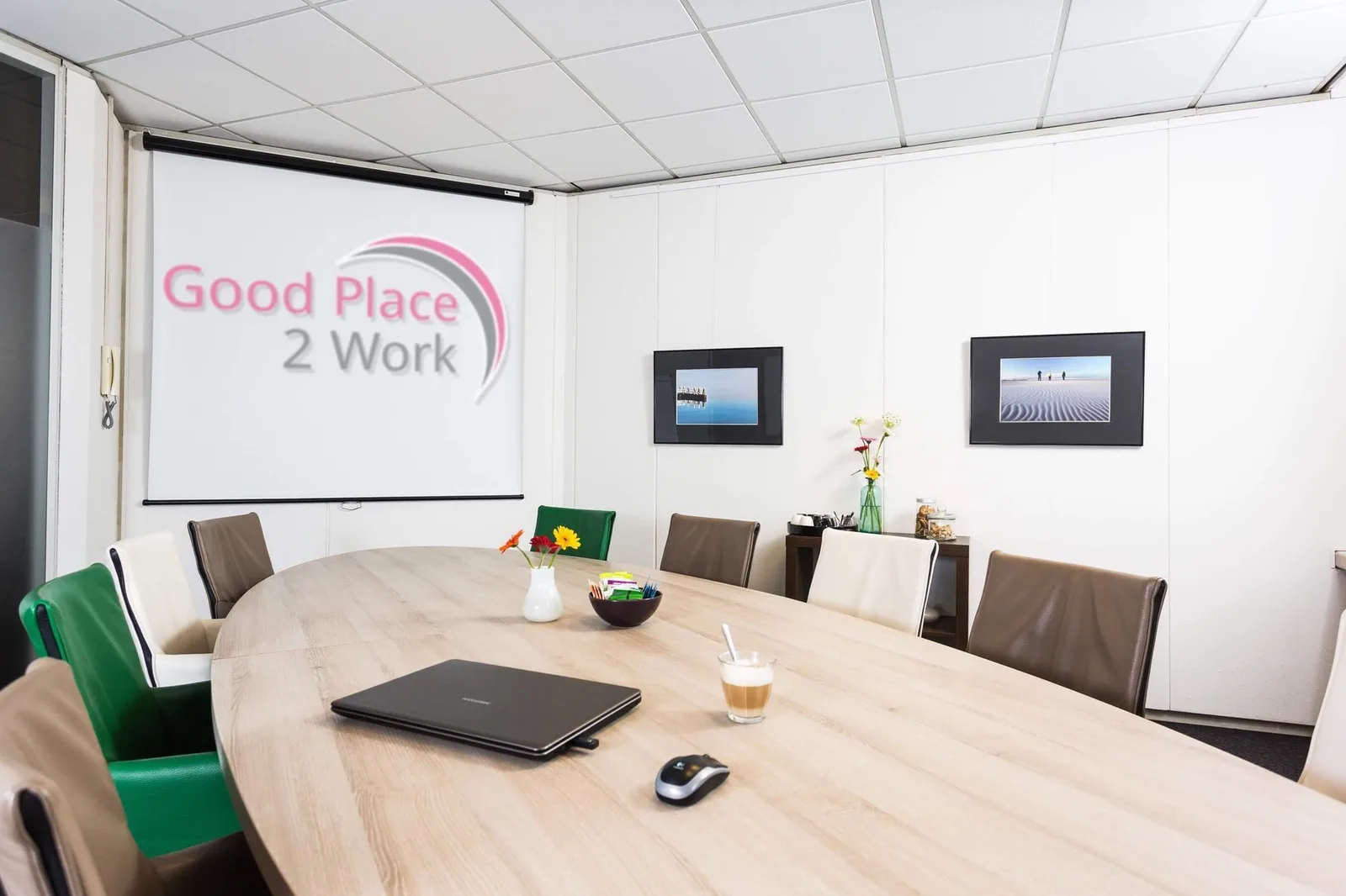 Good Place 2 Work, Salle de réunion 8 personnes, Rotterdam